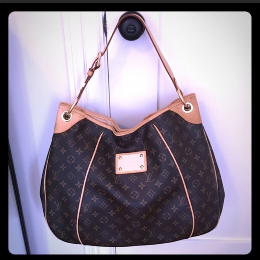 Louis Vuitton Galleria GM Monogram Shoulder Bag